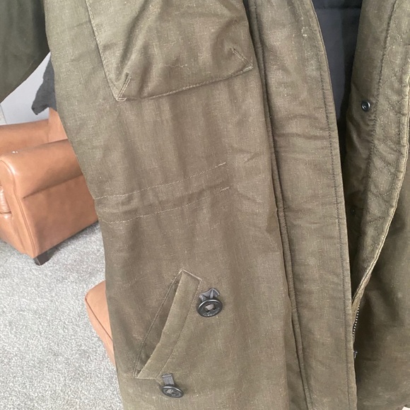 Aritzia “summit” parka jacket! - Picture 8 of 9